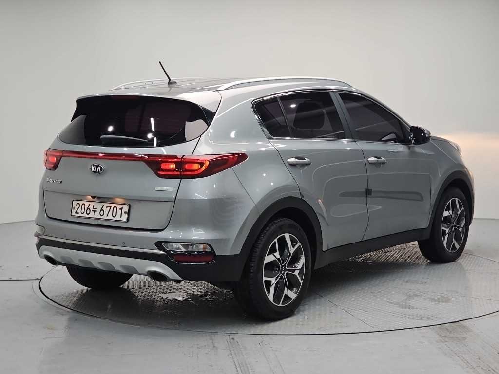기아 스포티지 스포티지 더 볼드 1.6 디젤 2WD 프레스티지 이미지 4