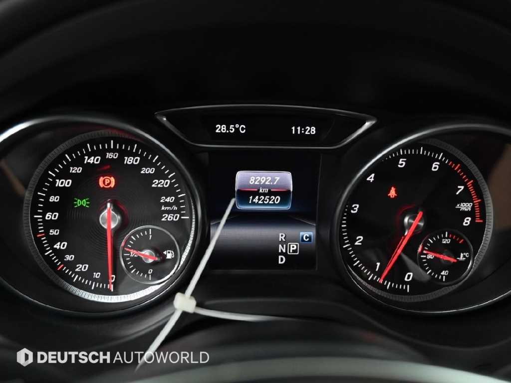 벤츠 CLA 클래스 CLA클래스 CLA 220 AMG LINE 이미지 8