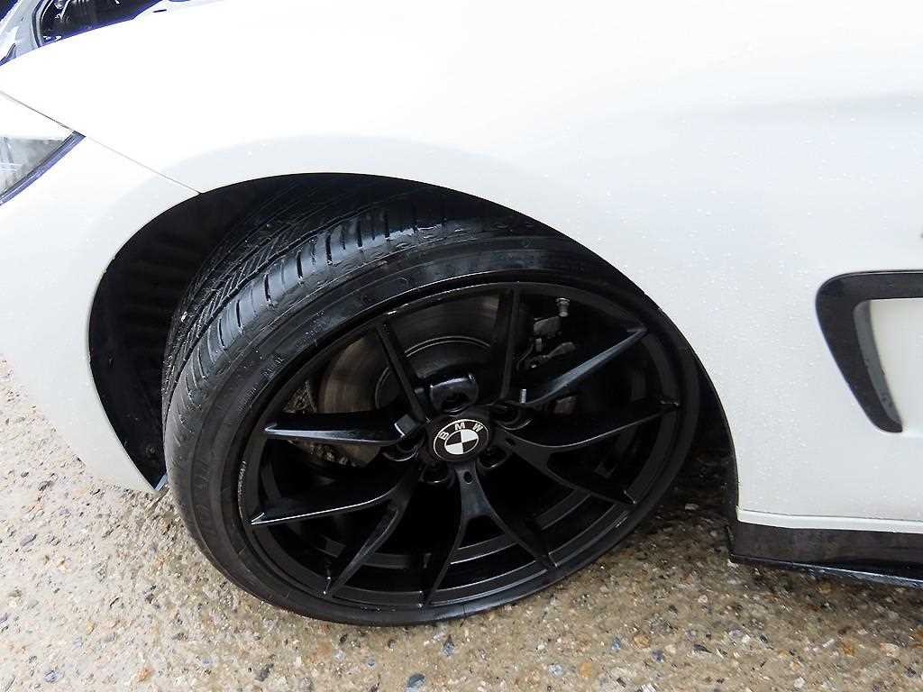 BMW 4시리즈 4시리즈 (F32) 420i 쿠페 M 스포츠 이미지 19