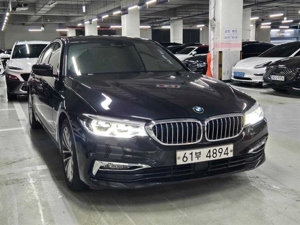 BMW 5시리즈 5시리즈 (G30) 530i xDrive 럭셔리 플러스 이미지 3