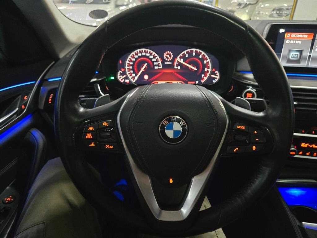 BMW 5시리즈 5시리즈 (G30) 530i xDrive 럭셔리 플러스 이미지 8