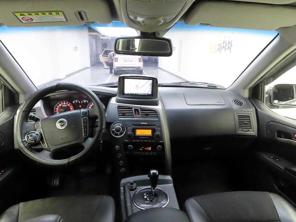 KG모빌리티(쌍용) 코란도 코란도스포츠 디젤 4WD CX7 패션 이미지 7