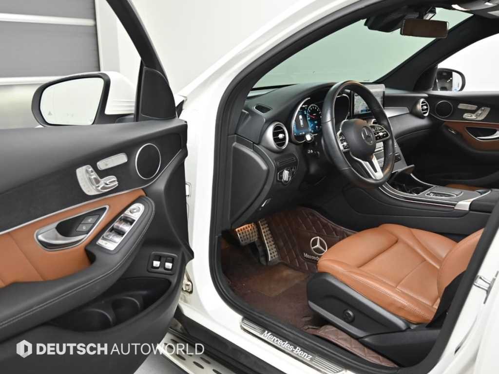 벤츠 GLC 클래스 GLC클래스 X253 GLC 300 e 4MATIC 쿠페 이미지 11