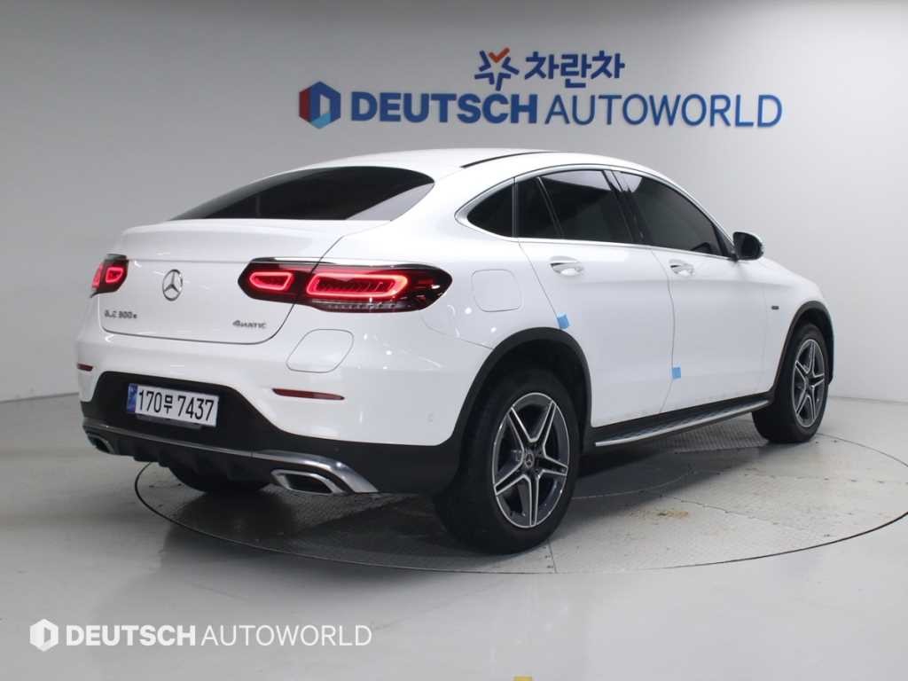 벤츠 GLC 클래스 GLC클래스 X253 GLC 300 e 4MATIC 쿠페 이미지 2