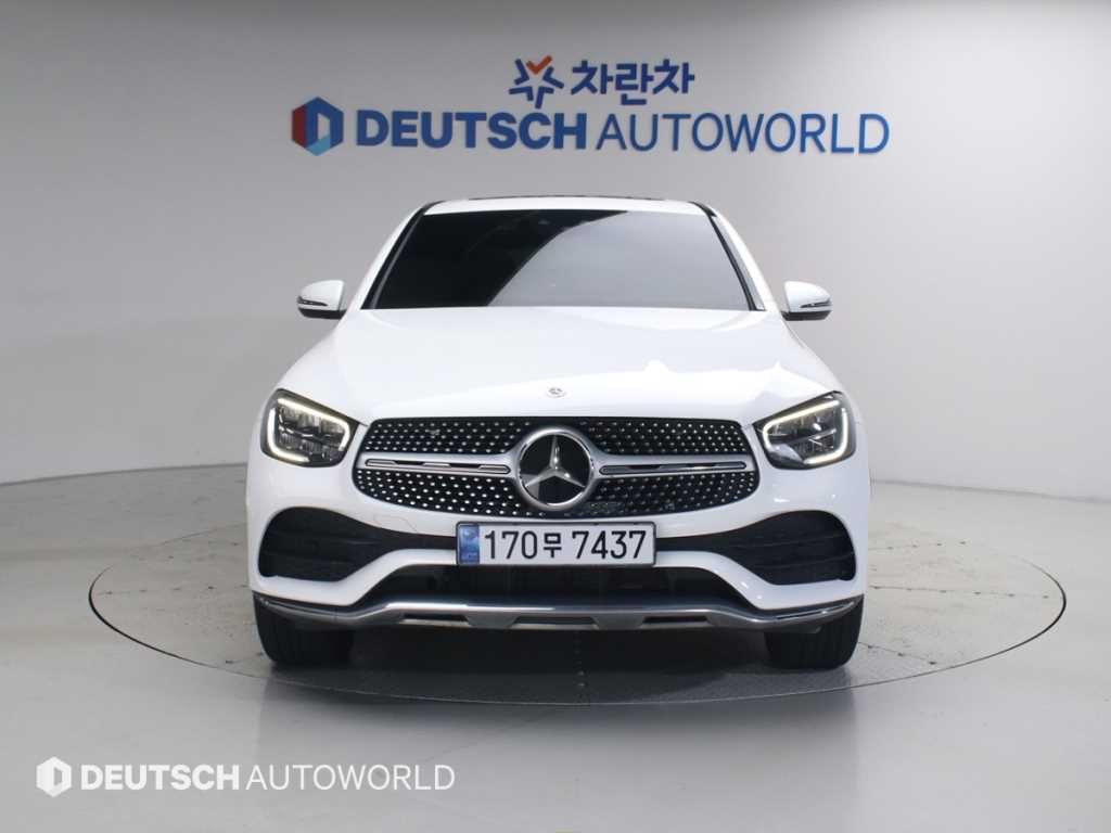 벤츠 GLC 클래스 GLC클래스 X253 GLC 300 e 4MATIC 쿠페 이미지 3