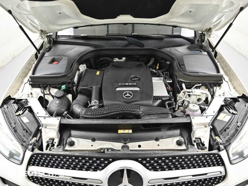 벤츠 GLC 클래스 GLC클래스 X253 GLC 300 e 4MATIC 쿠페 이미지 6