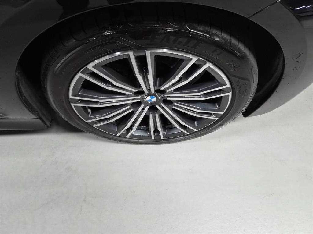 BMW 3시리즈 3시리즈 (G20) 320i M 스포츠 이미지 18