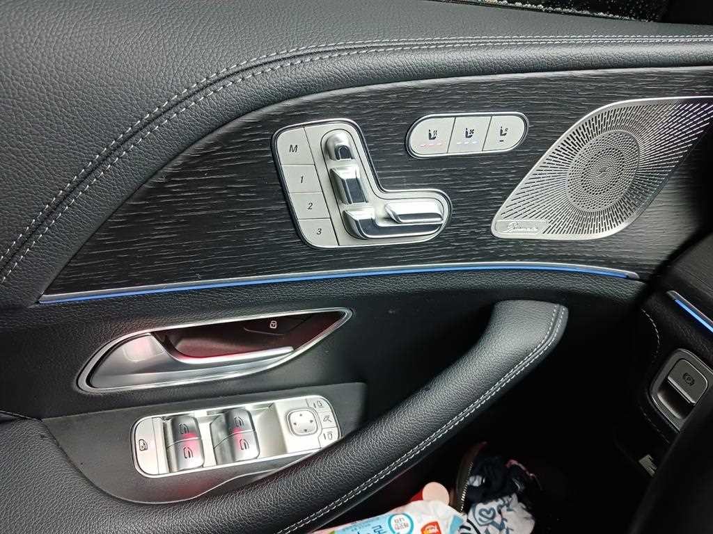 벤츠 GLE 클래스 GLE 클래스 W167 GLE 300d 4MATIC 이미지 6