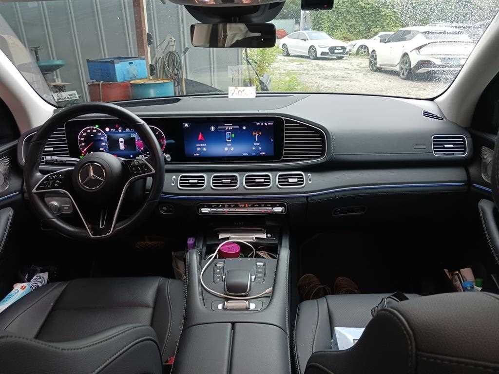 벤츠 GLE 클래스 GLE 클래스 W167 GLE 300d 4MATIC 이미지 8