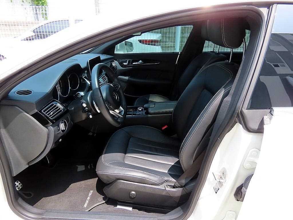 벤츠 CLS 클래스 CLS클래스 W218 CLS 250 d 4MATIC AMG Line 이미지 5