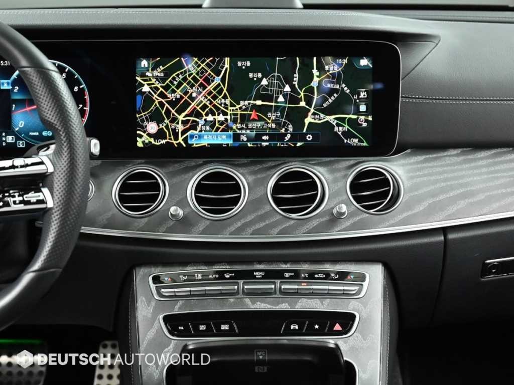 벤츠 E 클래스 E-클래스 W213 E350 4MATIC AMG LINE 이미지 14