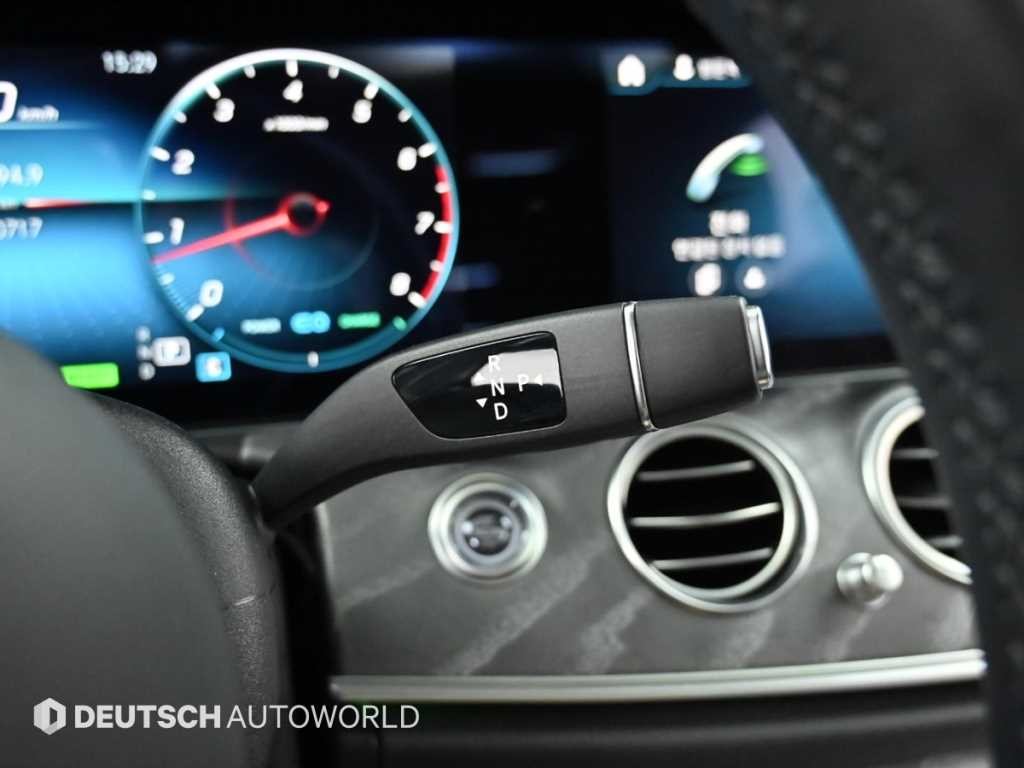 벤츠 E 클래스 E-클래스 W213 E350 4MATIC AMG LINE 이미지 9