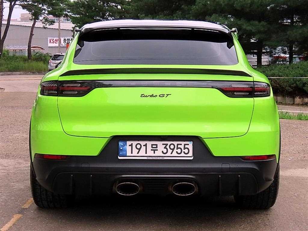 포르쉐 카이엔 카이엔(PO536) 4.0 터보 GT 쿠페 이미지 4