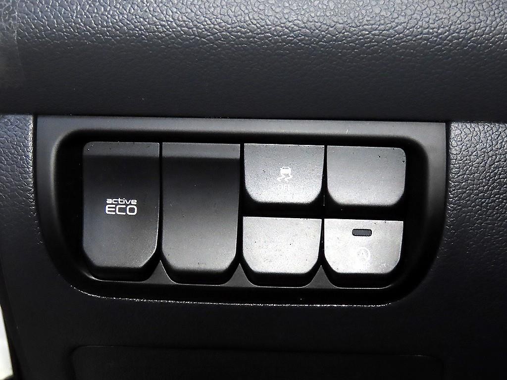 기아 프라이드 올뉴프라이드 4DR 1.6GDI 럭셔리 ECO PLUS 이미지 14