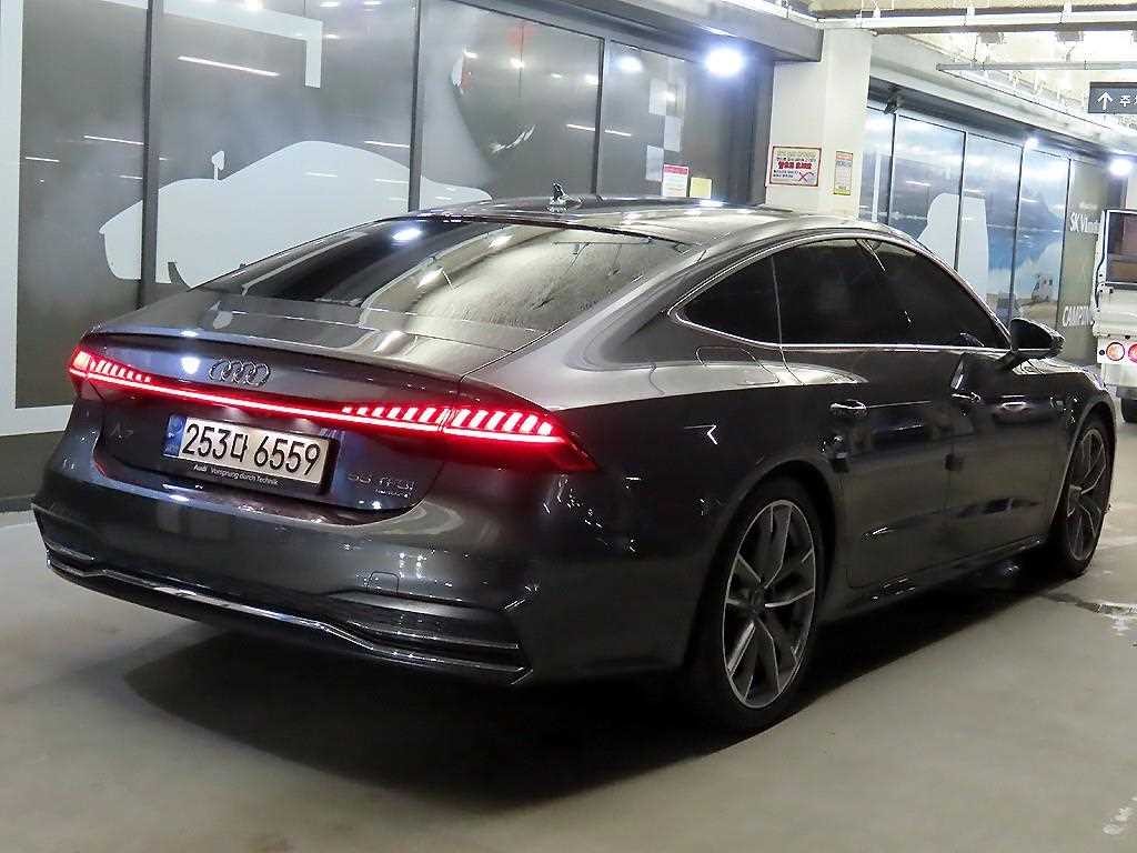 아우디 A7 A7 (4K) 55 TFSI 콰트로 프리미엄 이미지 4