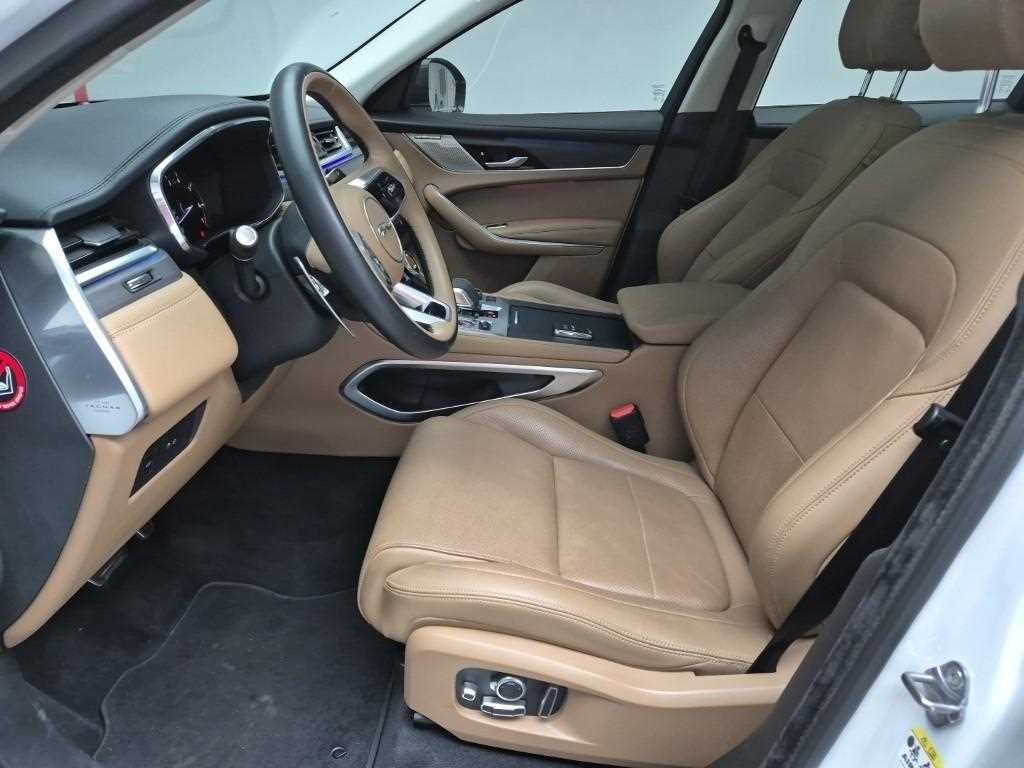 재규어 F-PACE P 250 SE 이미지 12