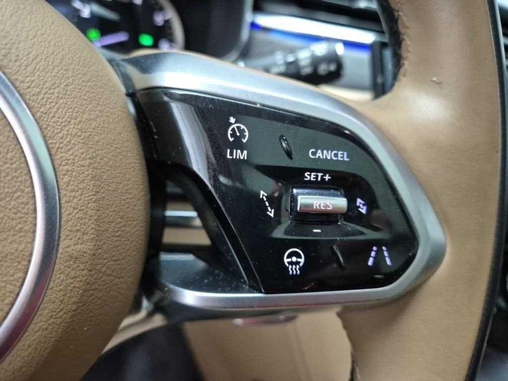 재규어 F-PACE P 250 SE 이미지 14