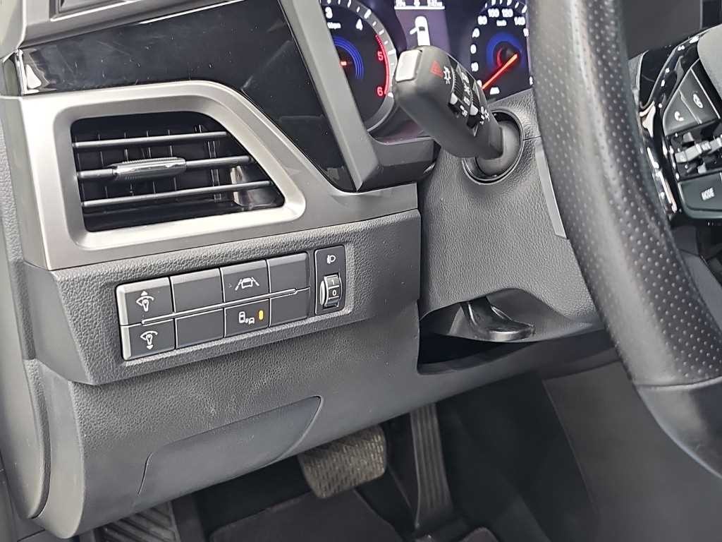 KG모빌리티(쌍용) 코란도 뷰티풀코란도 2WD 디젤 1.6 C5 플러스 이미지 17