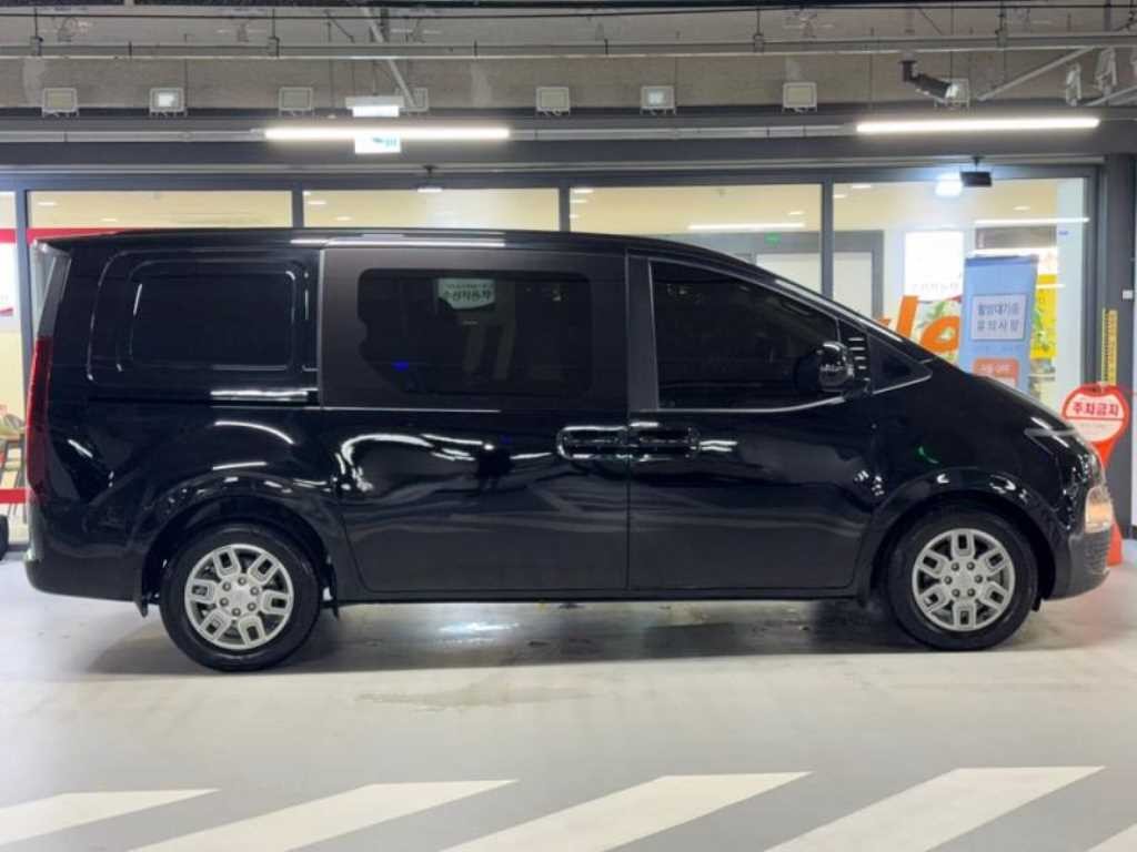현대 스타리아 2WD 디젤 카고 모던 5인승 이미지 3