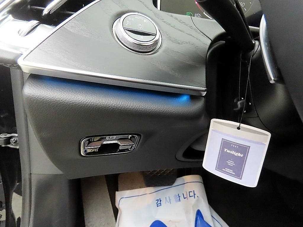 벤츠 E 클래스 E-클래스 W214 E200 아방가르드 이미지 13