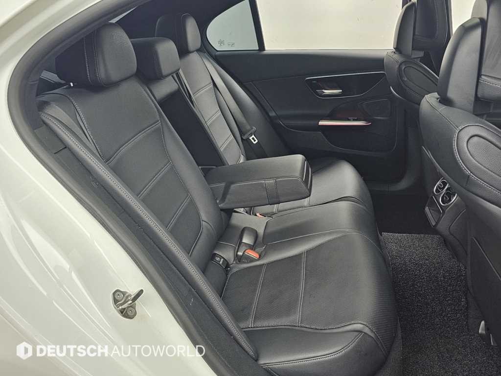 벤츠 C 클래스 C클래스 W206 C300 4MATIC 아방가르드 이미지 12