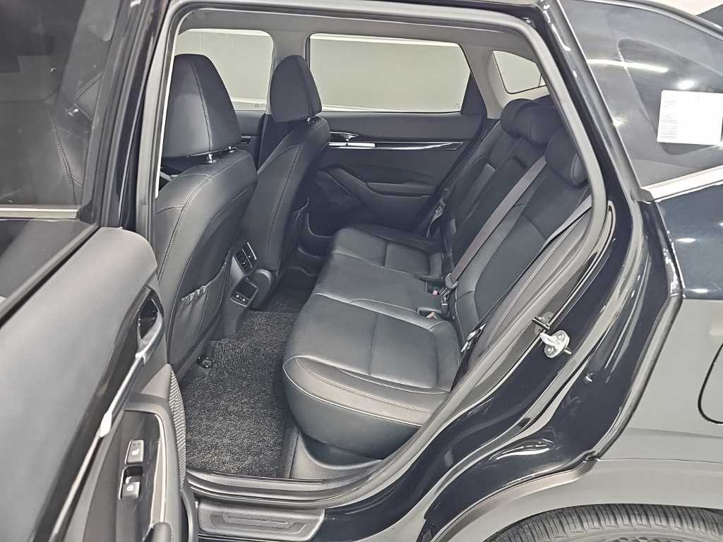 기아 셀토스 더 뉴 셀토스 가솔린 1.6 터보 4WD 시그니처 이미지 12