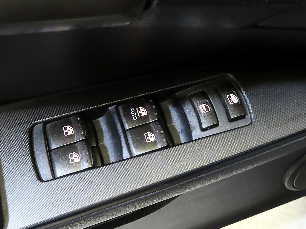 KG모빌리티(쌍용) 코란도 더뉴코란도스포츠 CX7(4WD) 패션 이미지 13