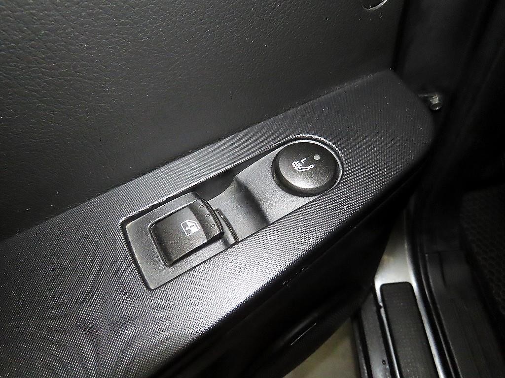 KG모빌리티(쌍용) 코란도 더뉴코란도스포츠 CX7(4WD) 패션 이미지 15
