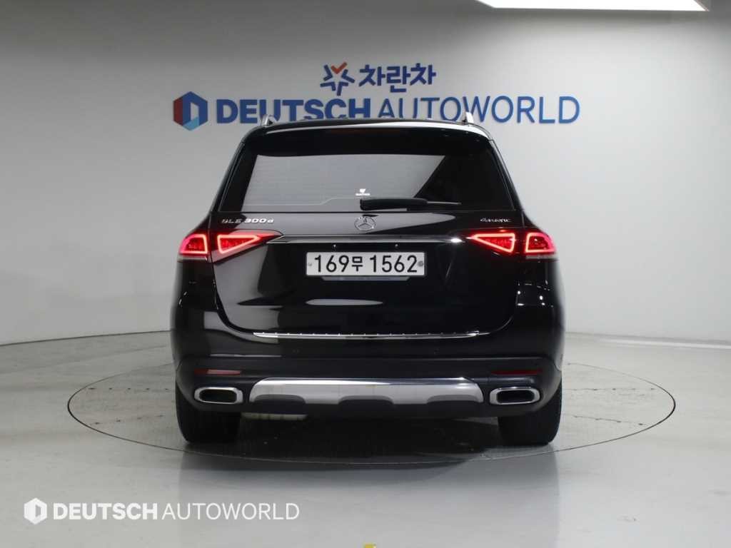 벤츠 GLE 클래스 GLE 클래스 W167 GLE 300d 4MATIC 이미지 4