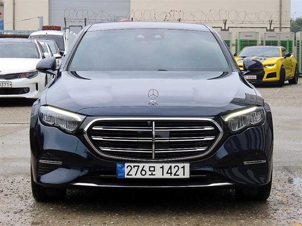 벤츠 E 클래스 E-클래스 W214 E220d 4MATIC 익스클루시브 이미지 2