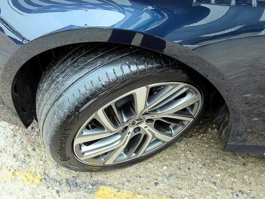 벤츠 E 클래스 E-클래스 W214 E220d 4MATIC 익스클루시브 이미지 20