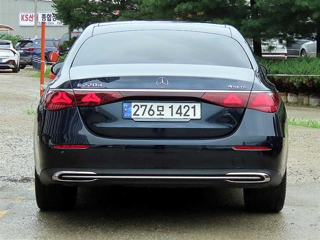 벤츠 E 클래스 E-클래스 W214 E220d 4MATIC 익스클루시브 이미지 4