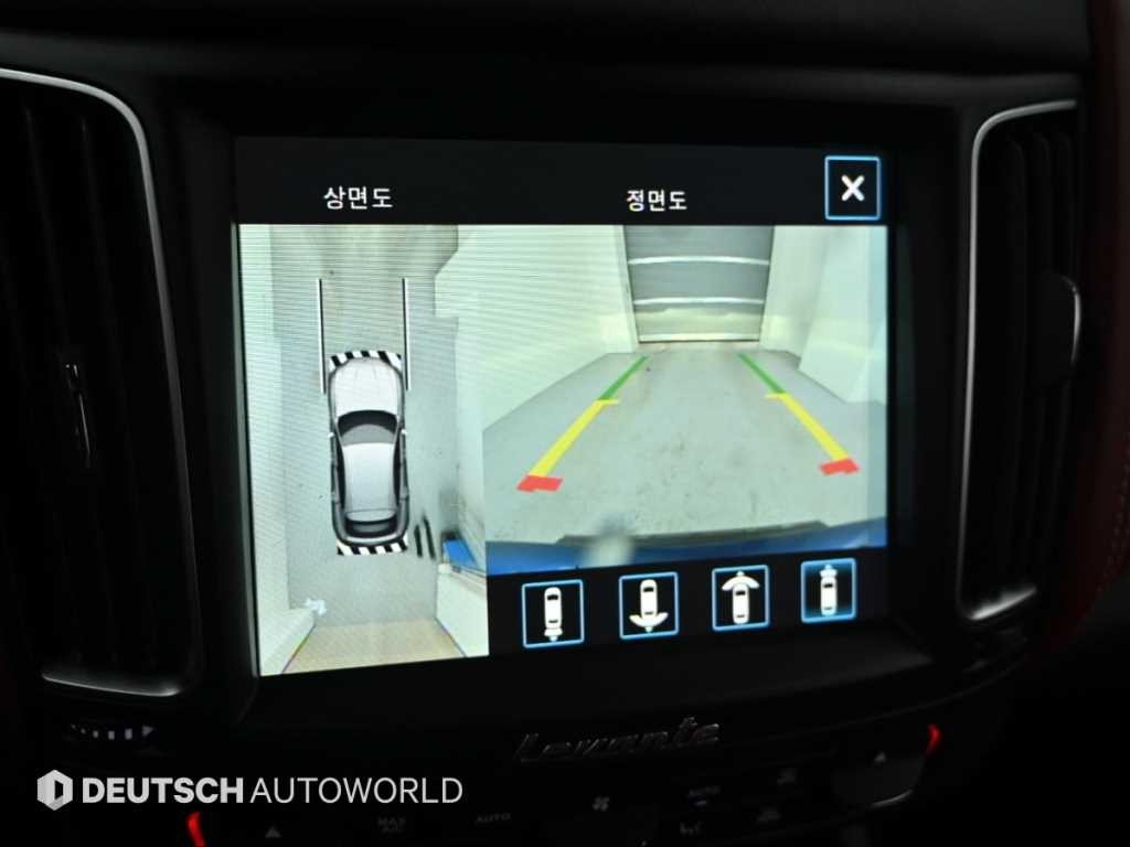 마세라티 르반떼 3.8 GTS AWD 이미지 15