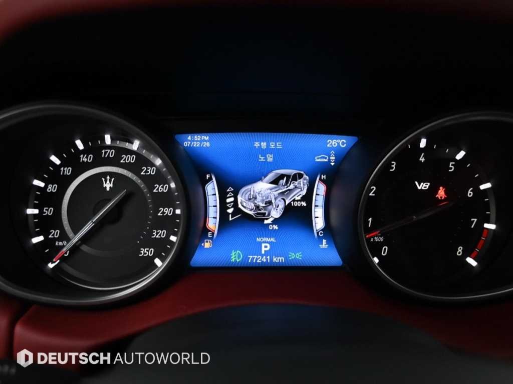마세라티 르반떼 3.8 GTS AWD 이미지 8