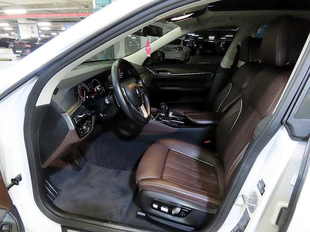 BMW 그란투리스모 6시리즈 GT (G32) 640I XDRIVE 럭셔리 이미지 6