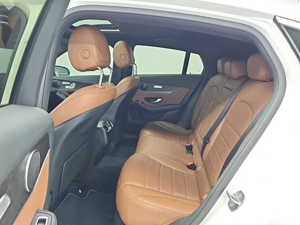 벤츠 GLC 클래스 GLC클래스 X253 GLC 300 4MATIC 쿠페 이미지 12