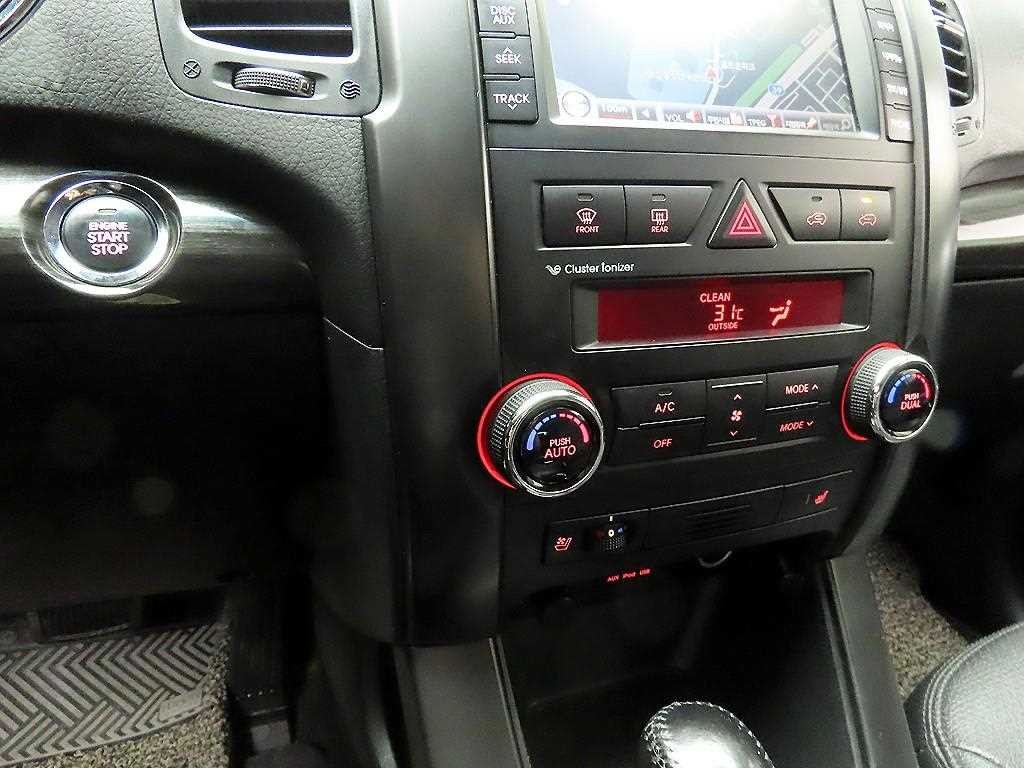 기아 쏘렌토 쏘렌토 R 디젤 2WD 2.0 TLX 최고급형 이미지 16
