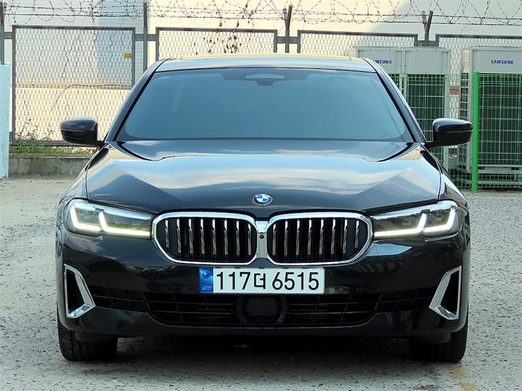 BMW 5시리즈 5시리즈 (G30) 523d xDrive 럭셔리 이미지 1