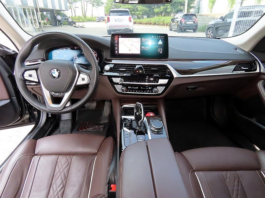 BMW 5시리즈 5시리즈 (G30) 523d xDrive 럭셔리 이미지 7