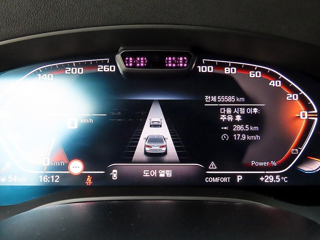 BMW 5시리즈 5시리즈 (G30) 523d xDrive 럭셔리 이미지 9
