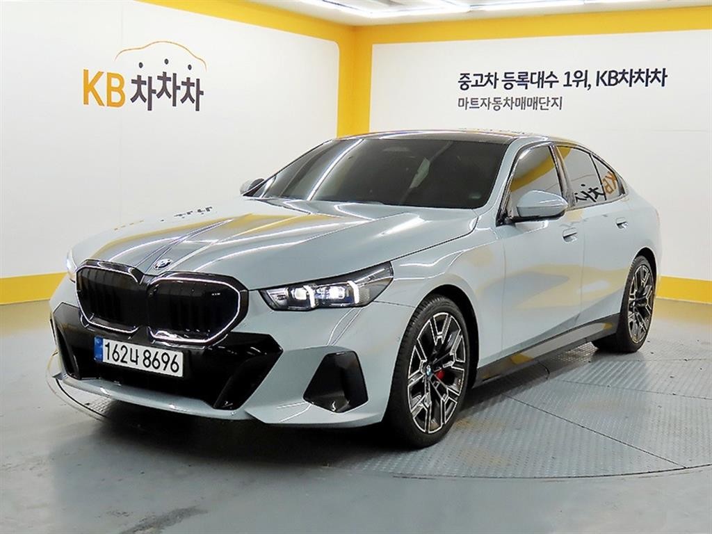 BMW 5시리즈 5시리즈 (G60) 530i xDrive M 스포츠 프로 스페셜 에디션 이미지 1