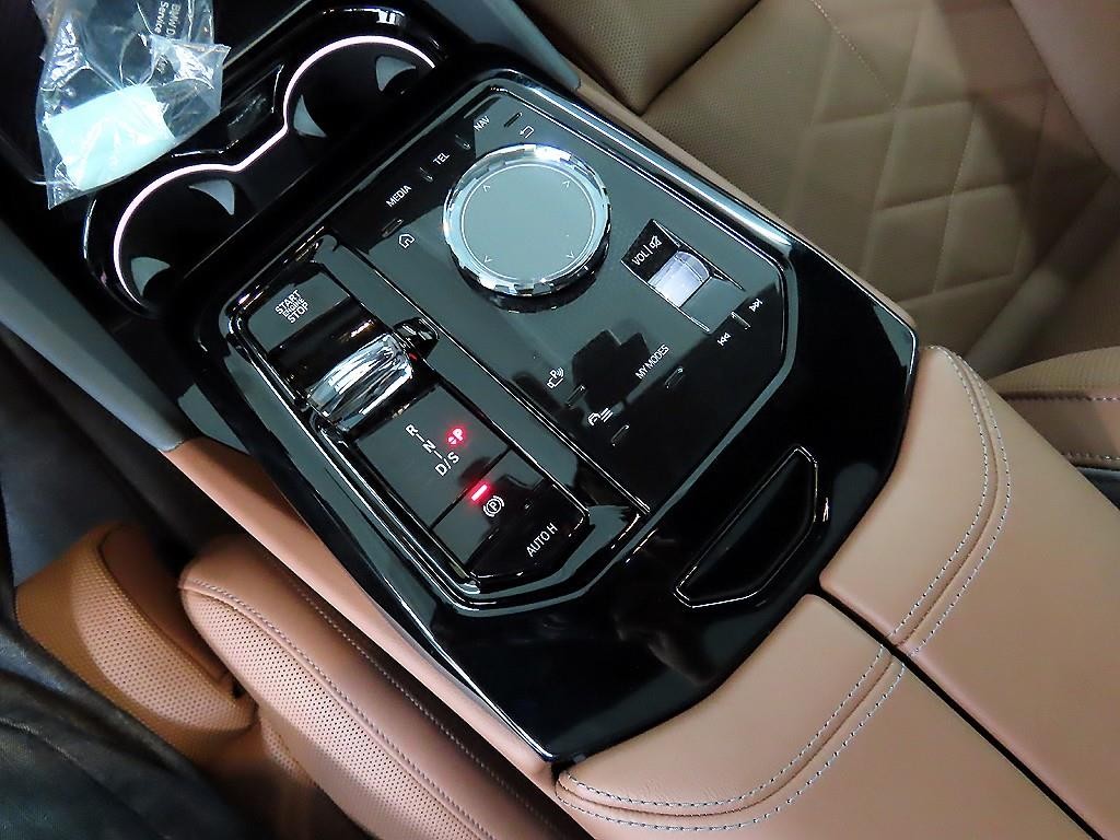 BMW 5시리즈 5시리즈 (G60) 530i xDrive M 스포츠 프로 스페셜 에디션 이미지 10