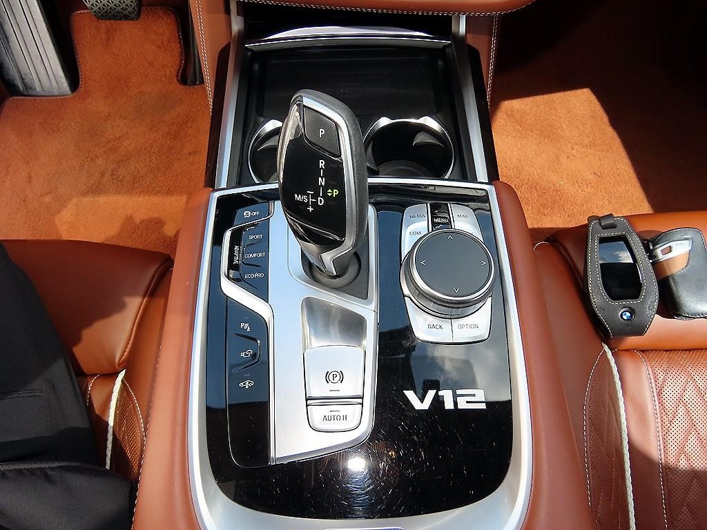 BMW 7시리즈 7시리즈 (G11) M760Li xDrive 엑설런스 이미지 11