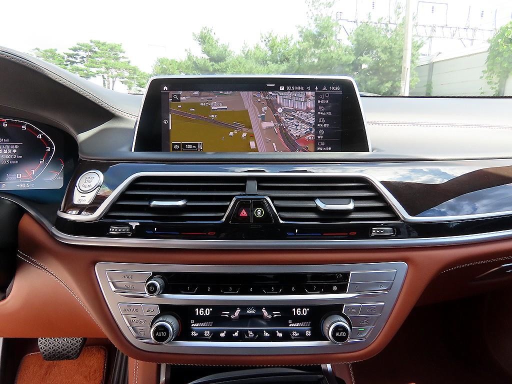 BMW 7시리즈 7시리즈 (G11) M760Li xDrive 엑설런스 이미지 12