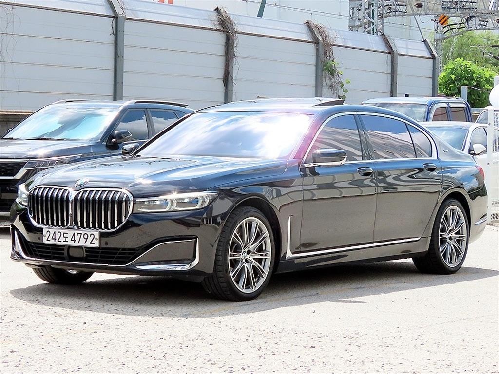 BMW 7시리즈 7시리즈 (G11) M760Li xDrive 엑설런스 이미지 2