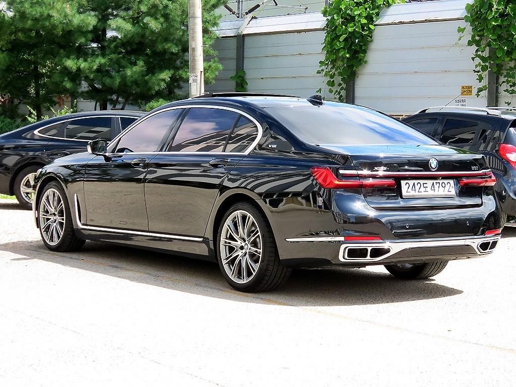 BMW 7시리즈 7시리즈 (G11) M760Li xDrive 엑설런스 이미지 3