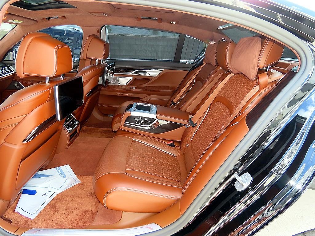 BMW 7시리즈 7시리즈 (G11) M760Li xDrive 엑설런스 이미지 6