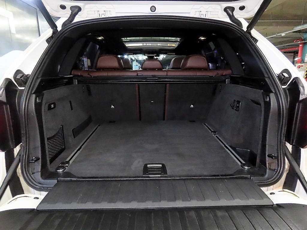BMW X5 X5 (F15) xDrive M50d 이미지 17