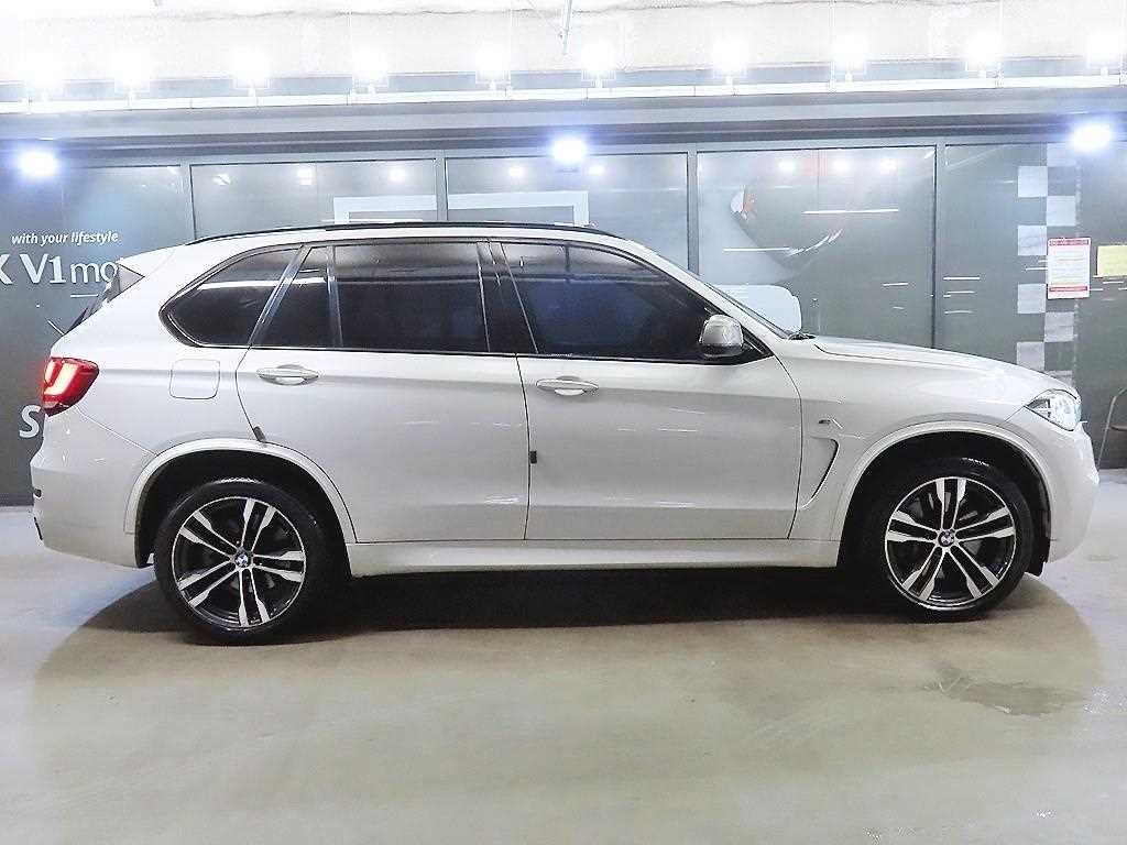 BMW X5 X5 (F15) xDrive M50d 이미지 3