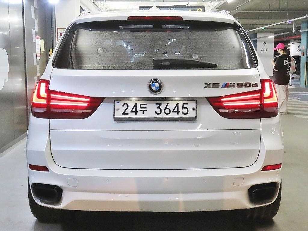 BMW X5 X5 (F15) xDrive M50d 이미지 5